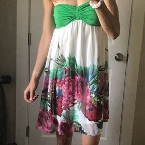 Strapless medium dress